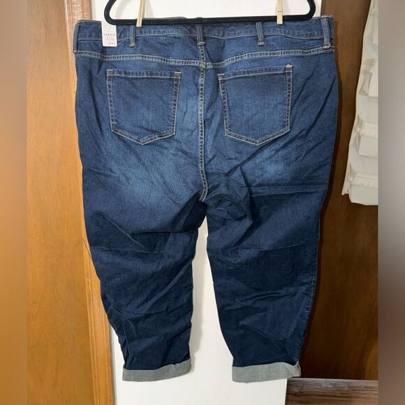 Nwt torrid 24S denim jeans - Picture 3 of 4